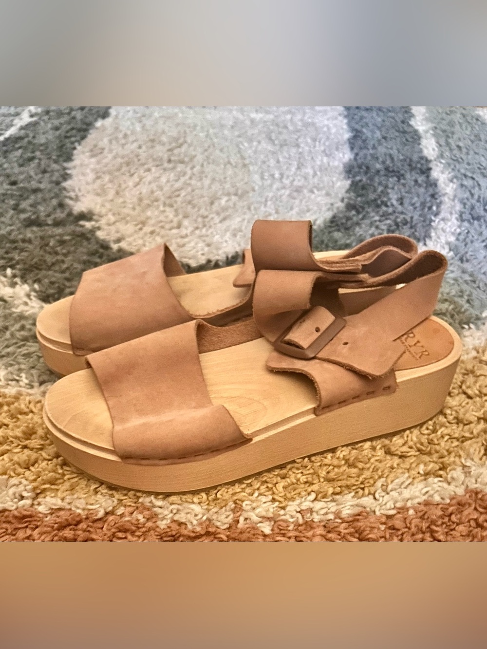 BRYR Ursi Platform Nubuck Clog Sandals in Blush Sz US 8 EU 38 - Picture 2 of 8